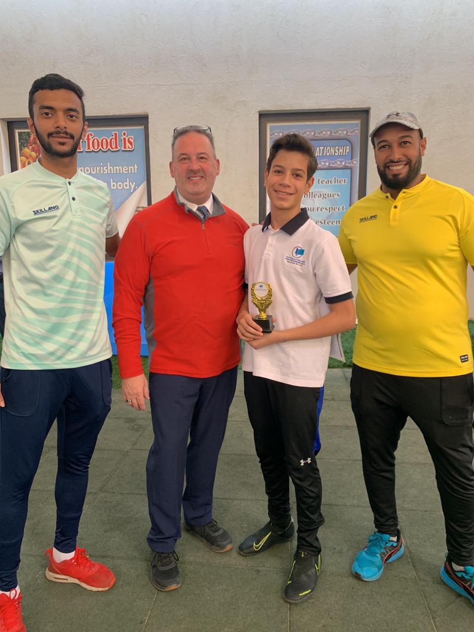 تكريم الثلاثة مراكز الأولى في دوري المدارس بمدارس رواد الخليج العالمية فرع المغرزات